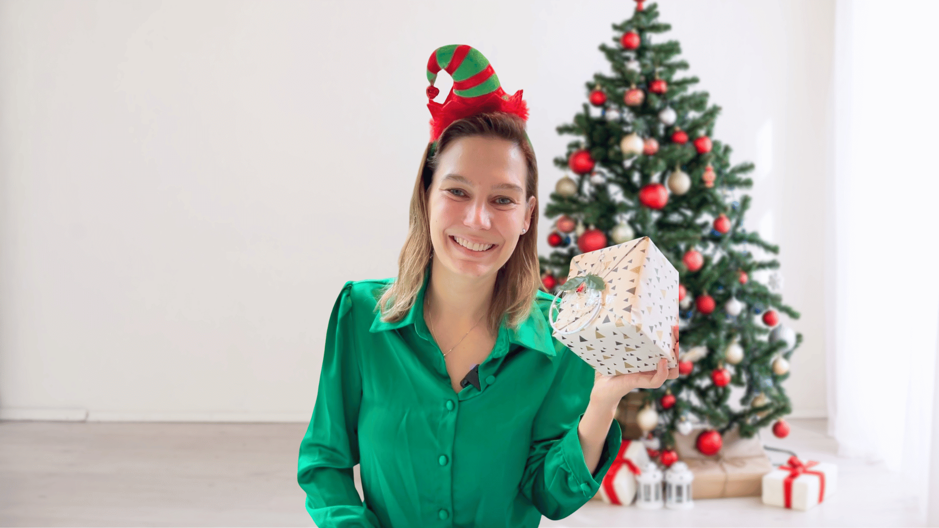 Steffi celebrating the winter season with students